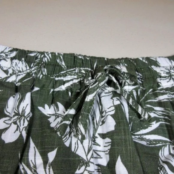 KUT from the KLOTH womens dark olive an white ferns Hawaiian midi skirt M NWT - Picture 3 of 5